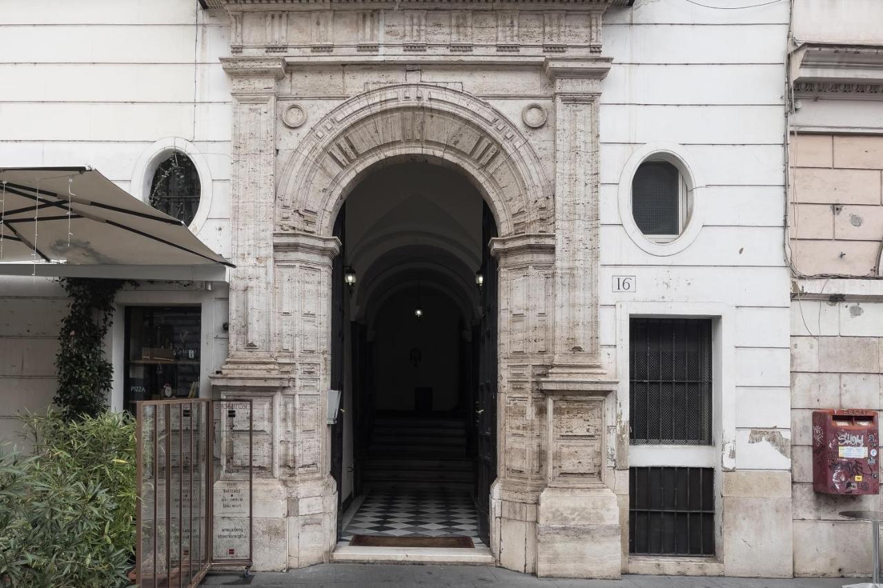 Ferienwohnung Cozy Wooden Apt In Piazza Navona Rom Exterior foto